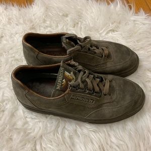Women's Mephisto Runoff Brown Lace Up Shoes
